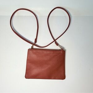 Chic Tan Leather Crossbody Bag
